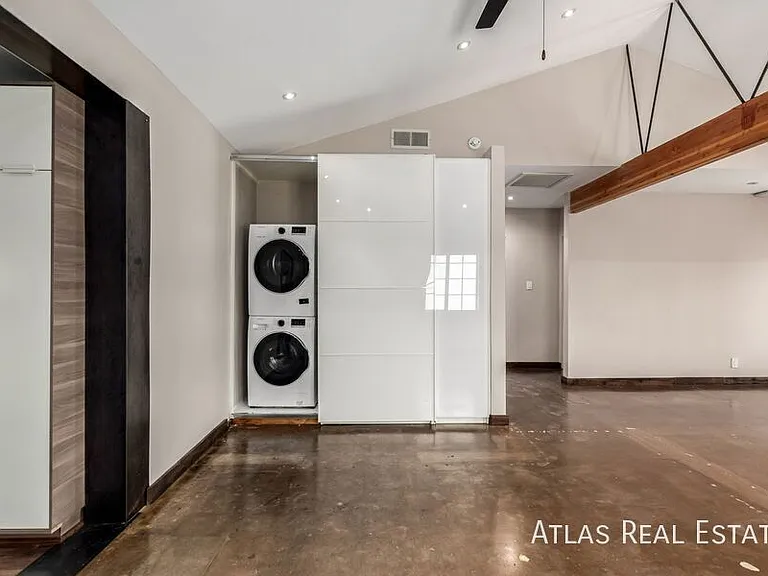 224 W Montecito Ave — Photo 28
