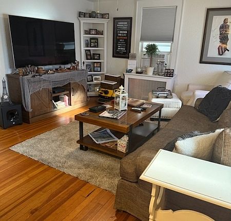 2nd image of 291 Essex St #1