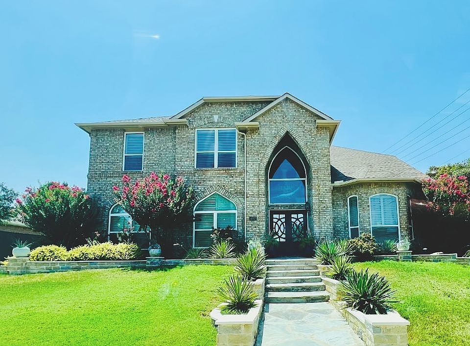 1st image of 103 Oakbend Dr
