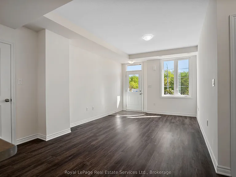 383 Dundas St E #68 — Photo 5