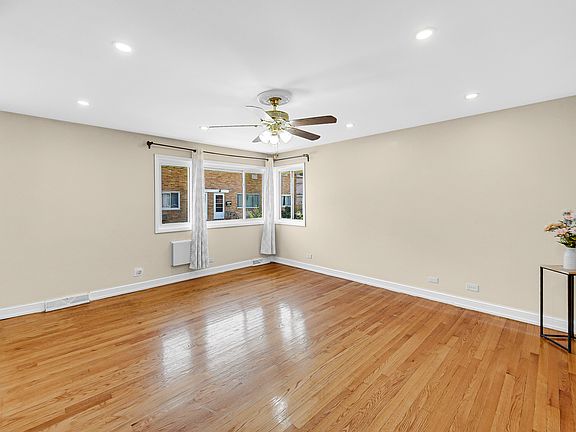 4th image of 8666 Gregory Ln APT E