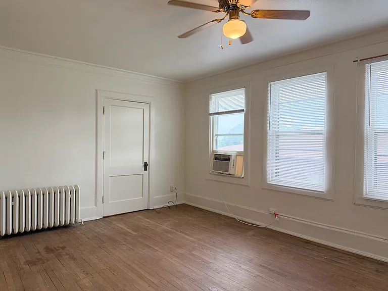 232 S Summit St #A-1 — Photo 3