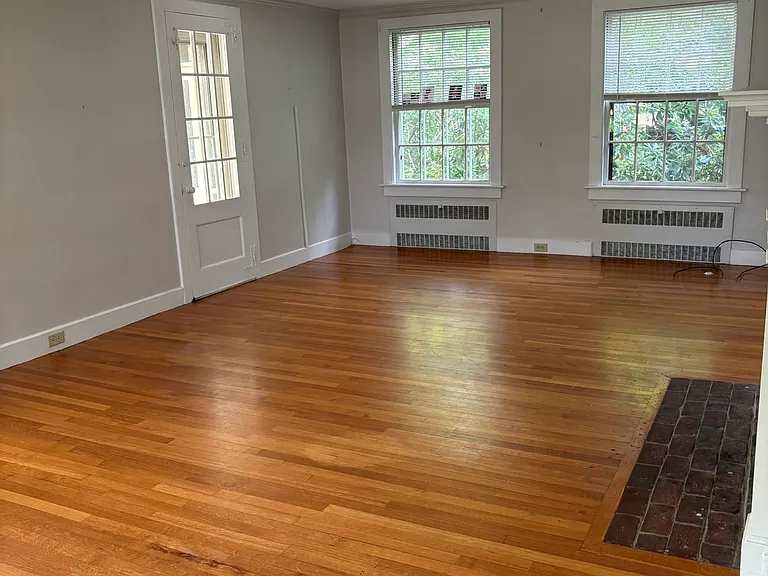 15 Ridgewood Ave — Photo 16