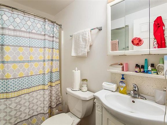 5th image of 35377 1/2 Yucaipa Blvd
