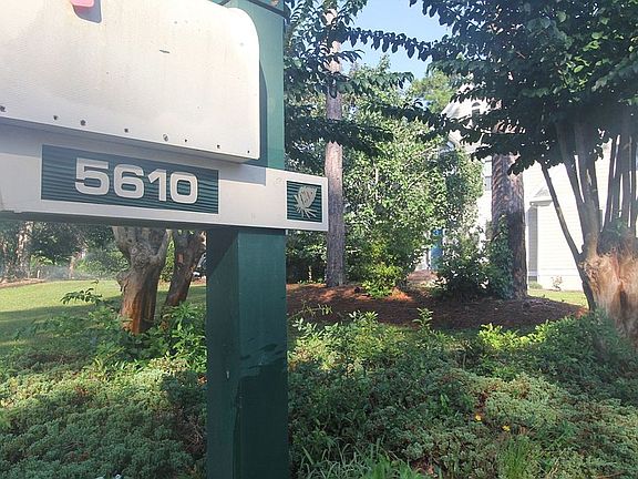 3rd image of 5610 Lands End Ct