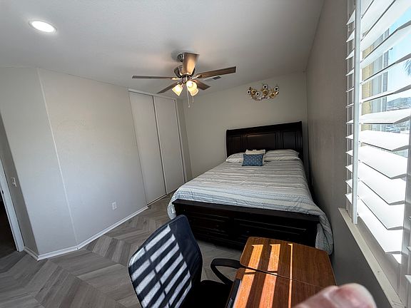 2nd image of 1411 Scenic Ct #2A