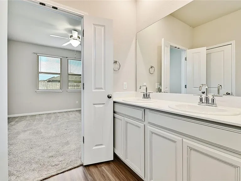 125 Otella St — Photo 14