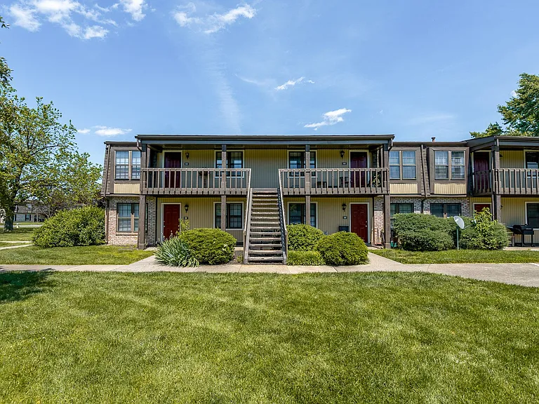 Courtyard Apartments — Photo 12