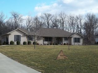 1227 Persimmon Rd, Charleston, IL 61920