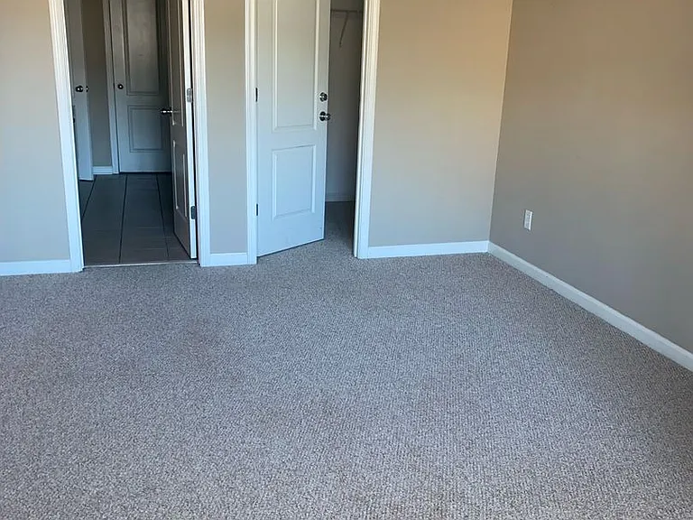 2526 Acton Park Ln — Photo 9