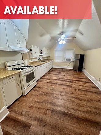 1st image of 640 4th St