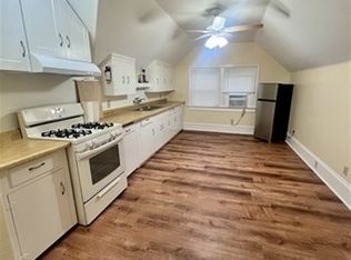 640 4th St, Hollister, CA 95023