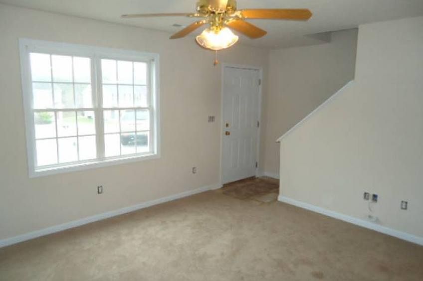 2nd image of 448 Three Creeks Ct #A
