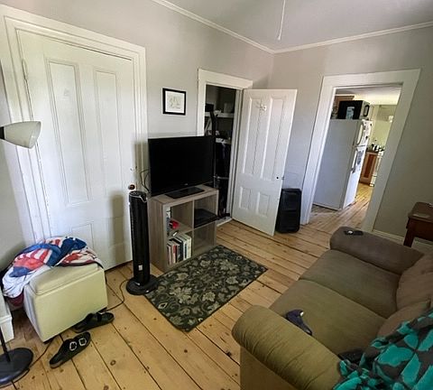 4th image of 51 Loomis St #3