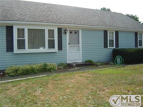 3rd image of 14 Judy Ann Dr