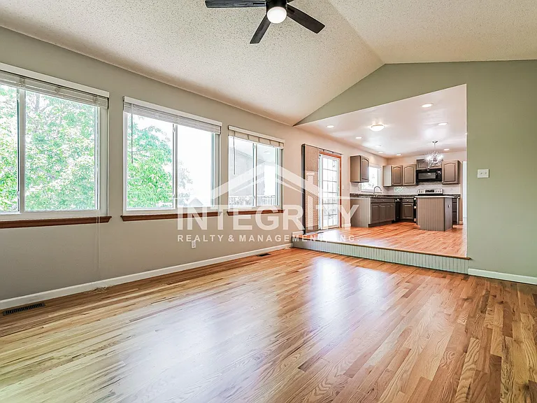 11536 Briarwood Ln — Photo 12
