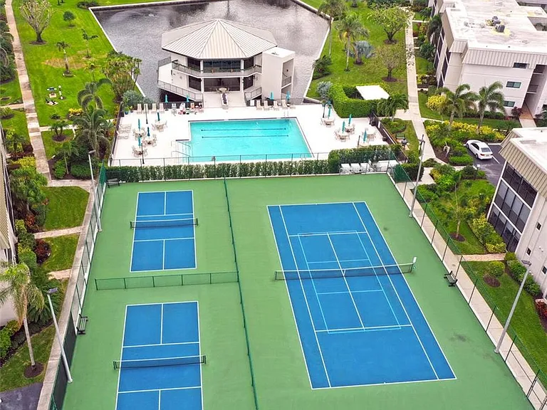 788 Park Shore Dr #G17 — Photo 4