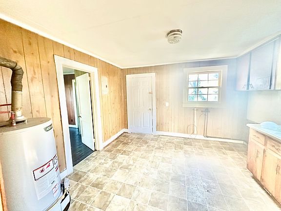 4th image of 313 Orr Dr