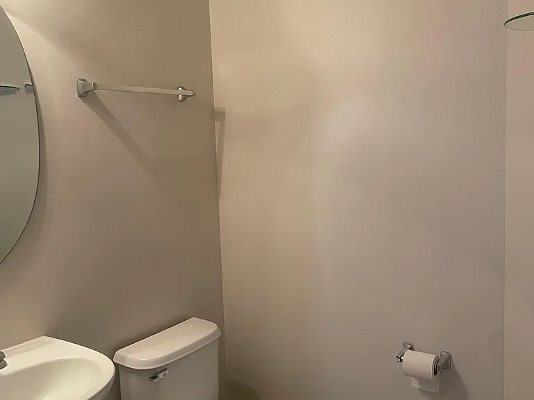 1518 Grand Dr #4 — Photo 6