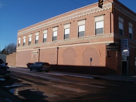 2nd image of 124 S Main St