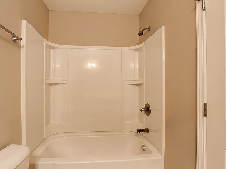 322 Sam Houston Cir — Photo 7