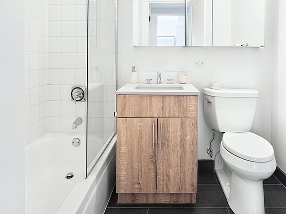 5th image of 200 E 87th St APT 19C