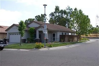 7881 Kelvedon Way photo 1