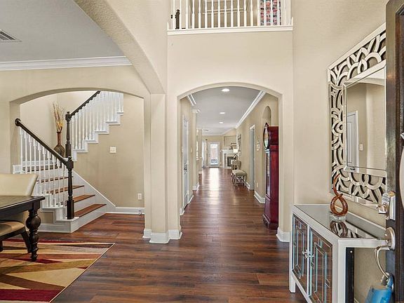 4th image of 30019 Willow Brook Ln