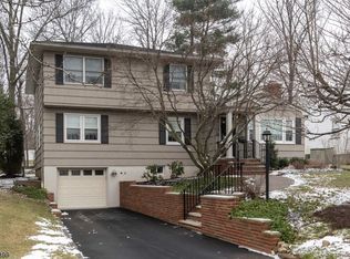 38 Kroy Ct, Cedar Grove, NJ 07009
