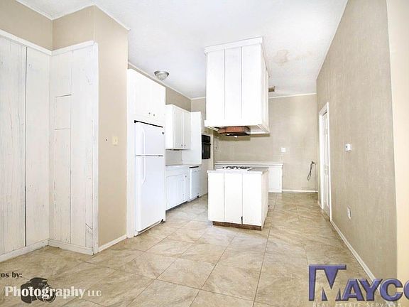 4th image of 2412 1/2 Highland Ave