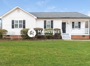 1129 Forest Glen Dr, Raleigh, NC 27603
