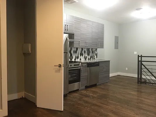 Rented by P Management | media 13