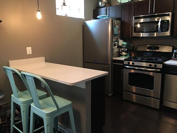 Kitchen/island