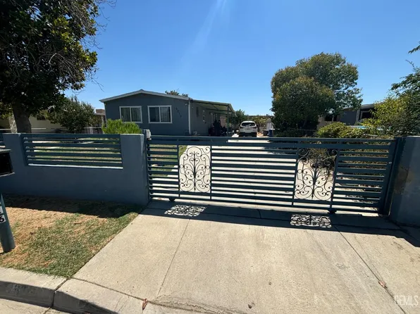 6216 Dennen St, Bakersfield, CA 93313
