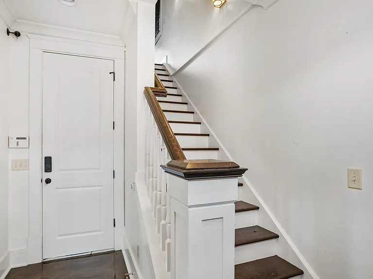 1702A 5th Ave N #A — Photo 2