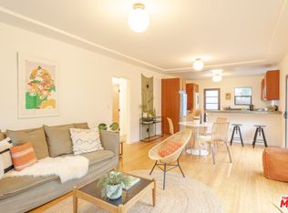 4214 Franklin Ave, Los Angeles, CA 90027