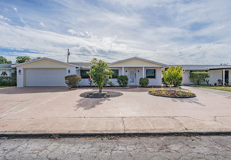 1st image of 3724 Cedarwood Dr