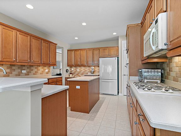 4th image of 12801 Green Meadow Ave