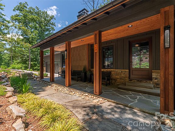 5th image of 28 Garren View Dr