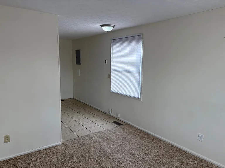 131 Pat Ln — Photo 6
