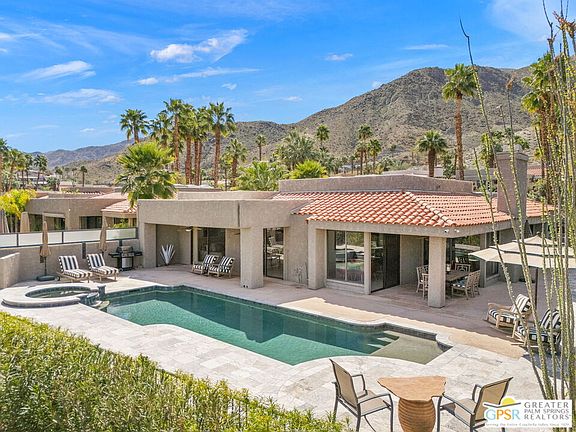 2nd image of 8 Alta Vis