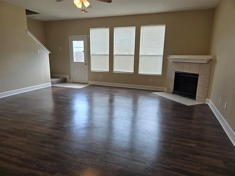 15427 Fir Woods Ln — Photo 3