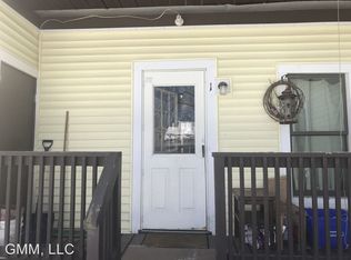 82 Winter St #1, Morrisville, VT 05661