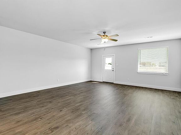 4th image of 1509 Marvin Gdns