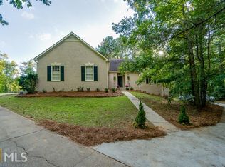 140 Oak Ridge Dr, Sharpsburg, GA 30277