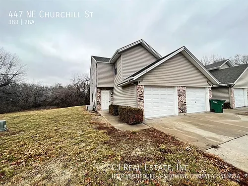 447 NE Churchill St Photo 1