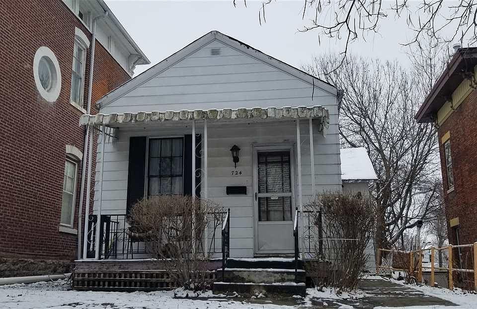 2nd image of 724 N 4th St