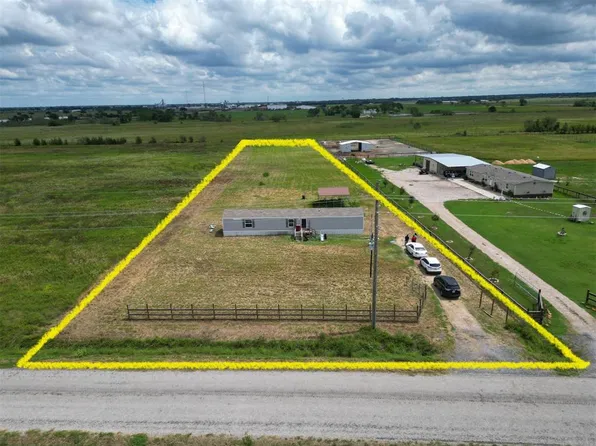 9032 County Road 273, East Bernard, TX 77435