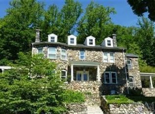 234 Mountain Rd, Pleasantville, NY 10570