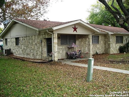 1st image of 1484 GARDENIA DR